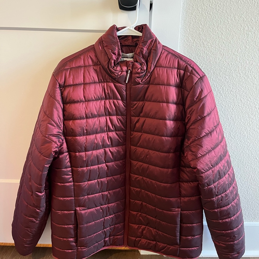 Goodfellow & Co Men's Maroon Puffer Jacket